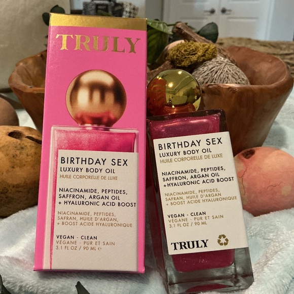 TRULY Other - Truly Birthday Sex Luxury Body Oil-NIB
